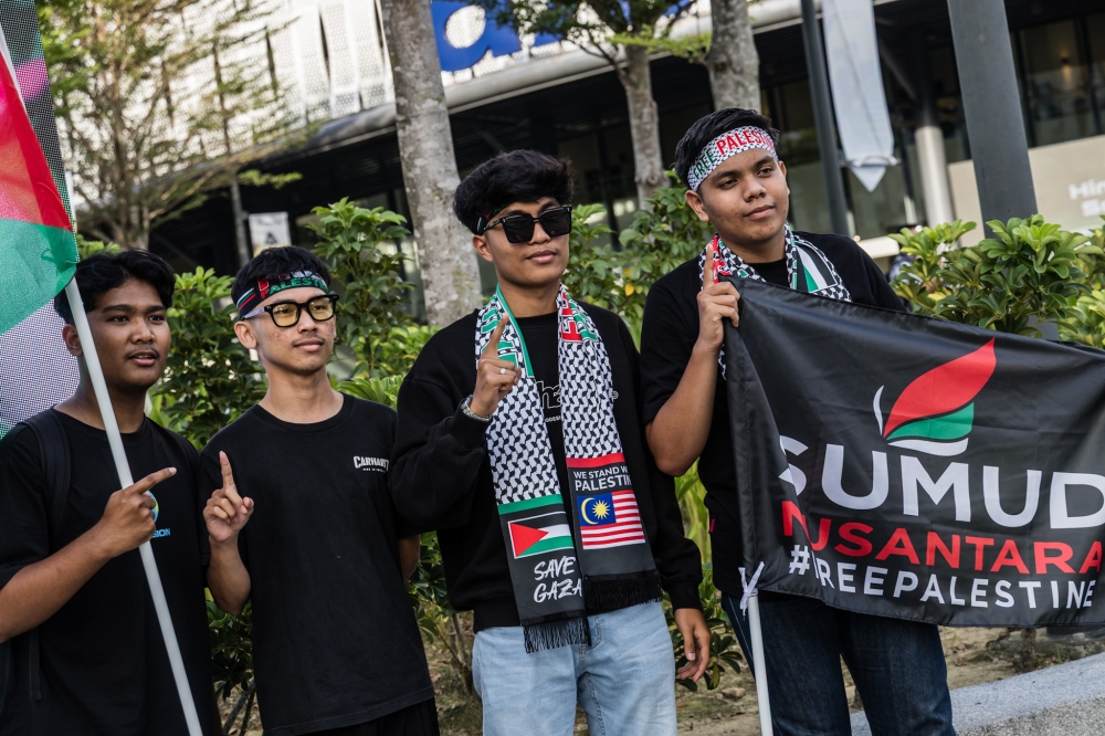 Tonight's rally seeks to showcase Malaysians' solidarity with the Palestinian cause — and especially with the 23 citizens who joined the Global Sumud Flotilla (GSF) humanitarian mission to break Israel's blockade of Gaza. — Picture by Firdaus Latif