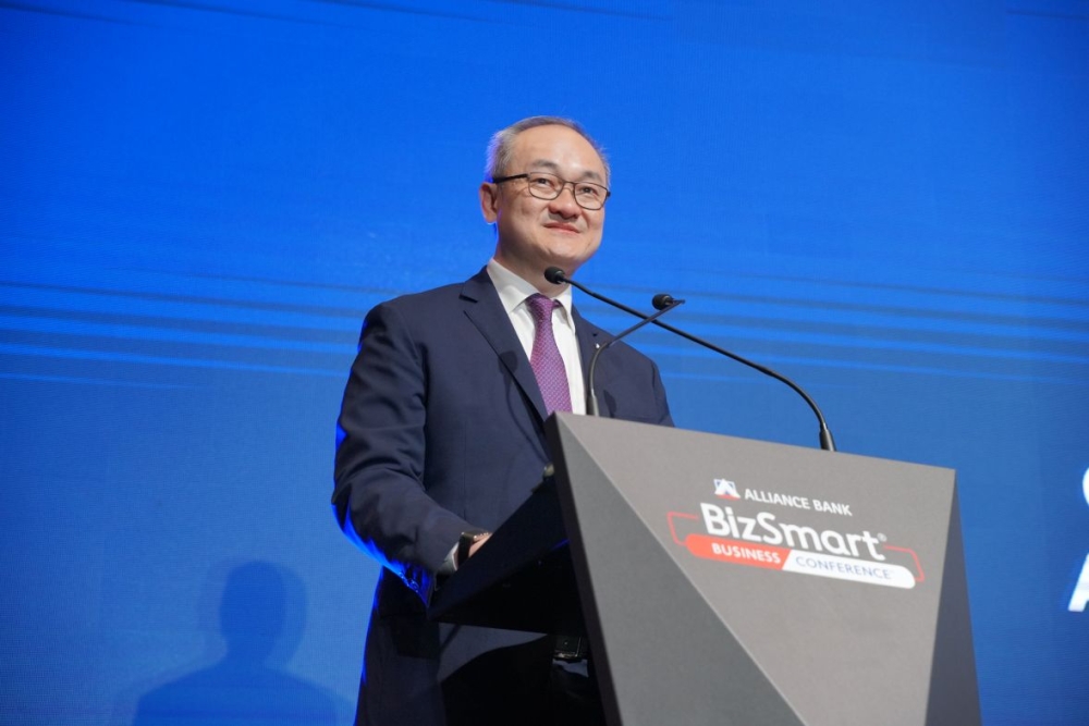 Alliance Bank Group Chief Executive Officer Kellee Kam welcomes guests and participants to the Alliance Bank BizSmart® Business Conference 2025. — Alliance Bank pic