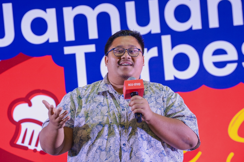 For popular influencer Abdul Qayyum Halid, better known as Che Sayang Kitchen, the opportunity to spend time with underprivileged children was a valuable and humbling experience. — Bernama pic 