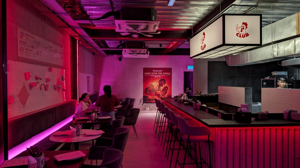 The ambience can be described as… clubby. — Picture by Ethan Lau