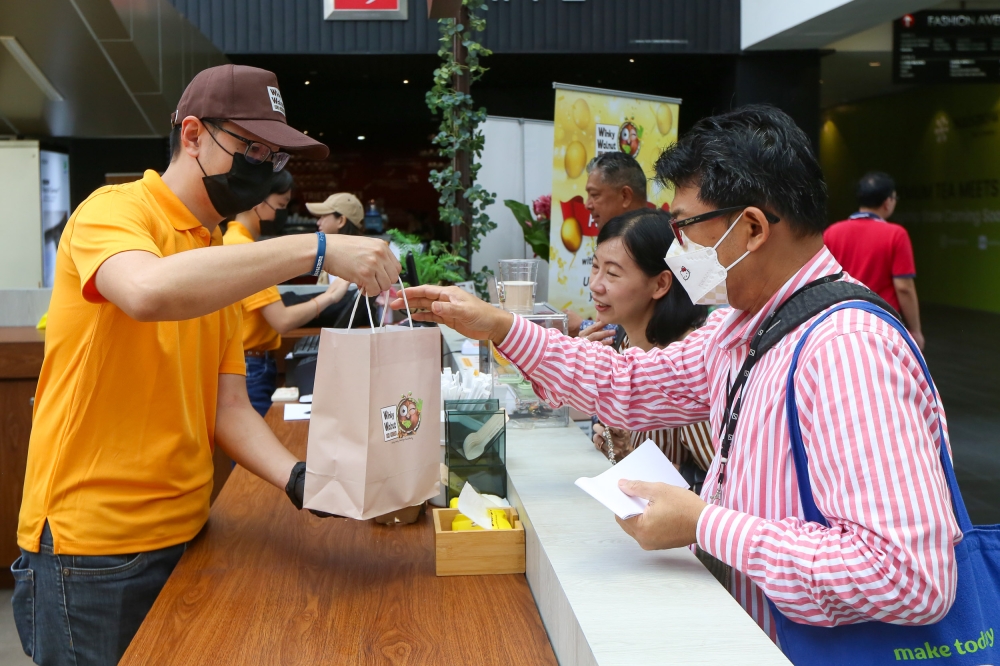The Winky Walnut is located at The Connection in Pavilion KL which offers a variety of sweet desserts revolving around walnuts. — Picture by Choo Choy May