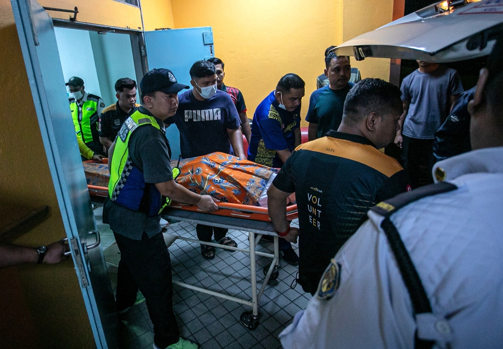 Mustaqqeem Mansor was found dead at 3.30pm on Thursday at the summit of Gunung Liang. — Bernama pic