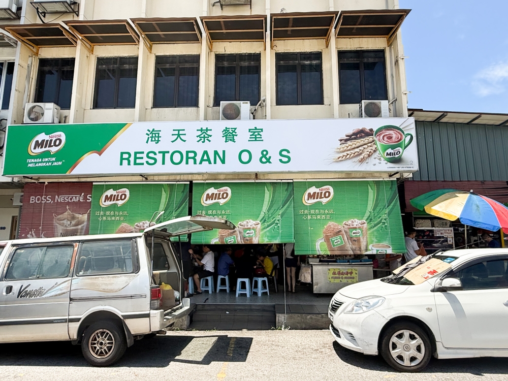 In PJ, this coffee shop is iconic for its Penang eats under one roof. — Picture by Lee Khang Yi