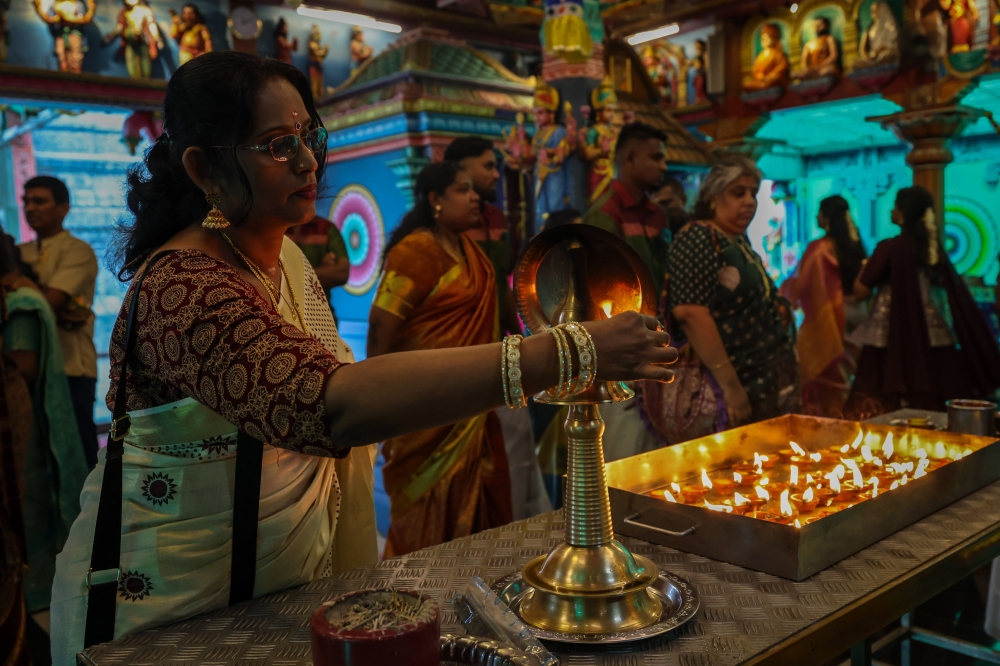 Devotees at the Arulmigu Karumariamman in Butterworth, October 20, 2025. — Bernama pic 