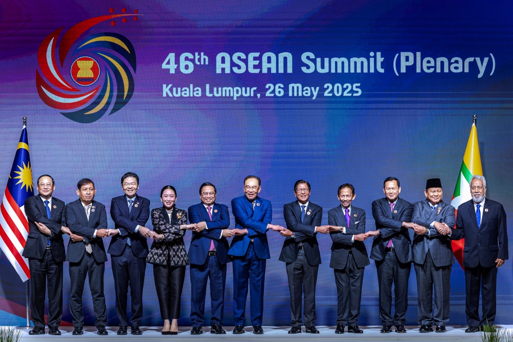 Prime Minister of Timor-Leste Xanana Gusmão (left) poses with Asean leaders during the plenary session of the 46th Asean Summit in Kuala Lumpur May 26, 2025. — Picture by Firdaus Latif