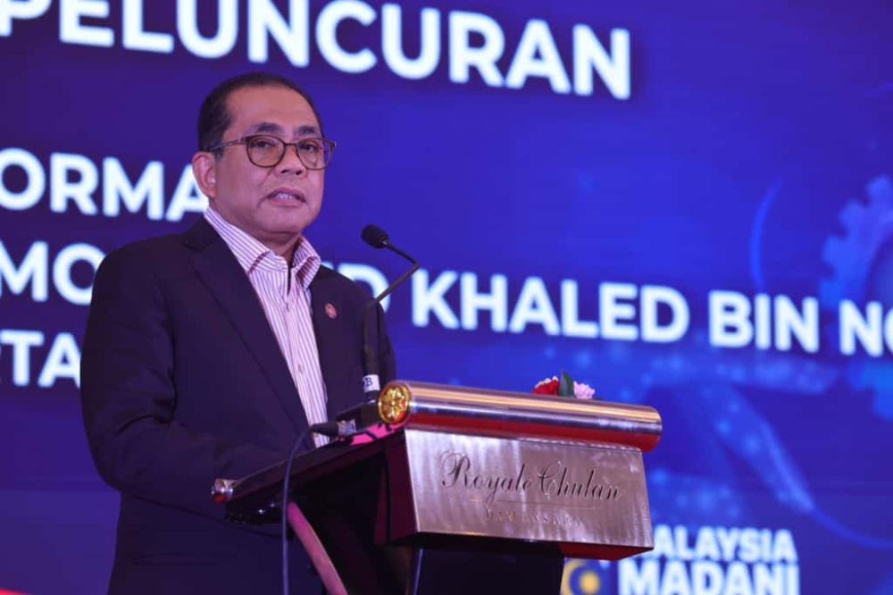 Defence Minister Datuk Seri Mohamed Khaled Nordin highlighted the importance of providing meaningful second-career opportunities to veterans.