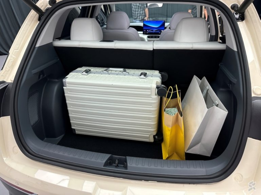 Generous 375L boot expands to 1,320L — enough room for a weekend getaway or a compact lifestyle on the move. — SoyaCincau pic