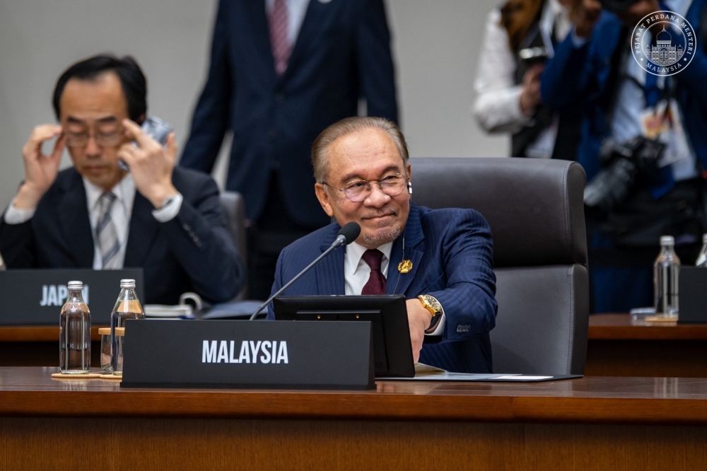 Anwar urges Apec to bridge Asia-Pacific with Latin America and Africa