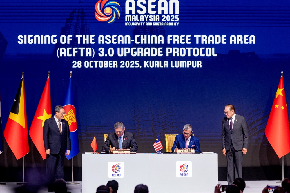 Critique demands a voice, execution demands a vision, courage and the scars of effort — Tengku Zafrul Abdul Aziz