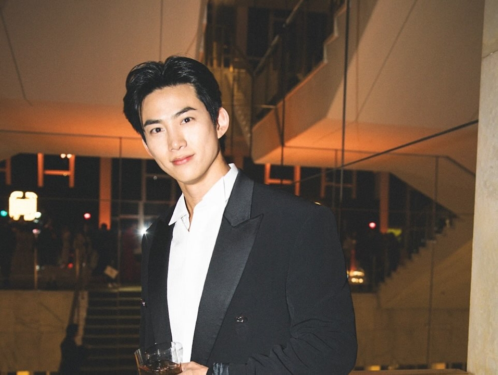 South Korean singer and actor Ok Taecyeon from 2PM will marry his longtime girlfriend next spring. — Picture via Instagram/taecyeonokay