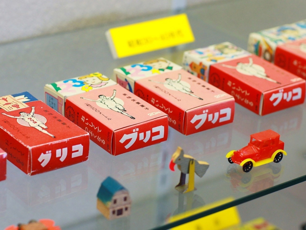 Glico is among the pioneers of the Omake (freebies) culture in Japan. —Picture courtesy of Ezaki Glico Ltd