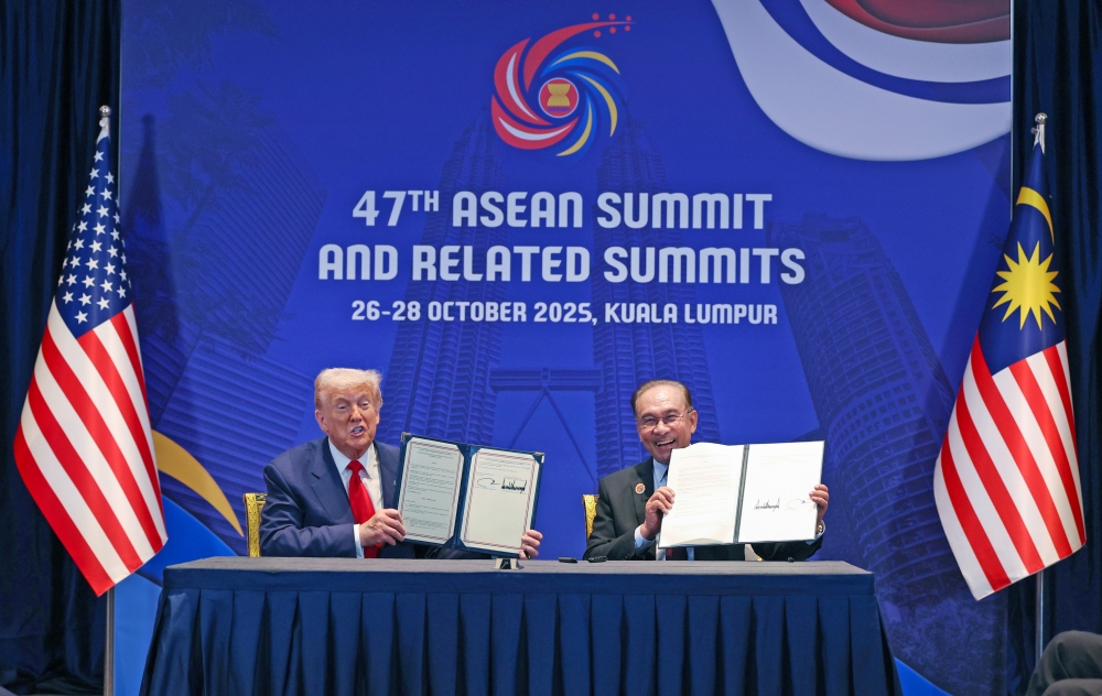 Prime Minister Datuk Seri Anwar Ibrahim (right) and United States President Donald Trump during an expanded bilateral meeting on the sidelines of the 47th Asean Summit and Related Summits at the Kuala Lumpur Convention Centre October 26, 2025. — Bernama pic
