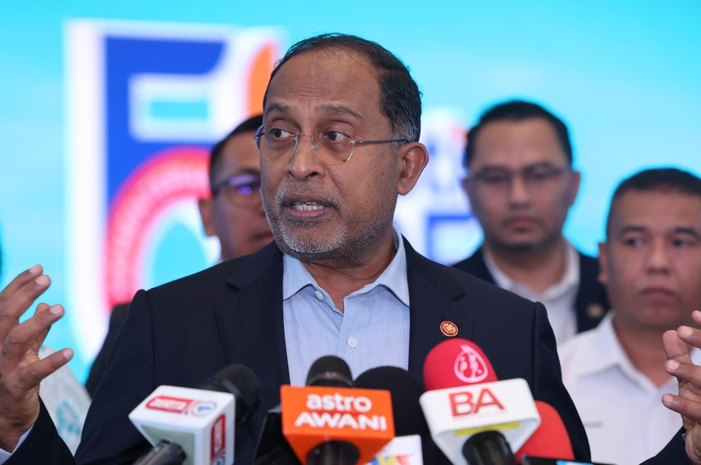 Higher Education Minister Datuk Seri Zambry Abdul Kadir said universities identified to be at risk had been granted flexibility to conduct online learning should floods disrupt on-campus teaching activities. — Bernama pic 