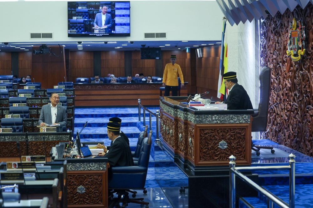 The progress of the Budi Madani RON95 (Budi95) programme and Malaysia’s achievements as Asean Chair in 2025 are among the matters scheduled for discussion at the Dewan Rakyat sitting today. — Bernama pic