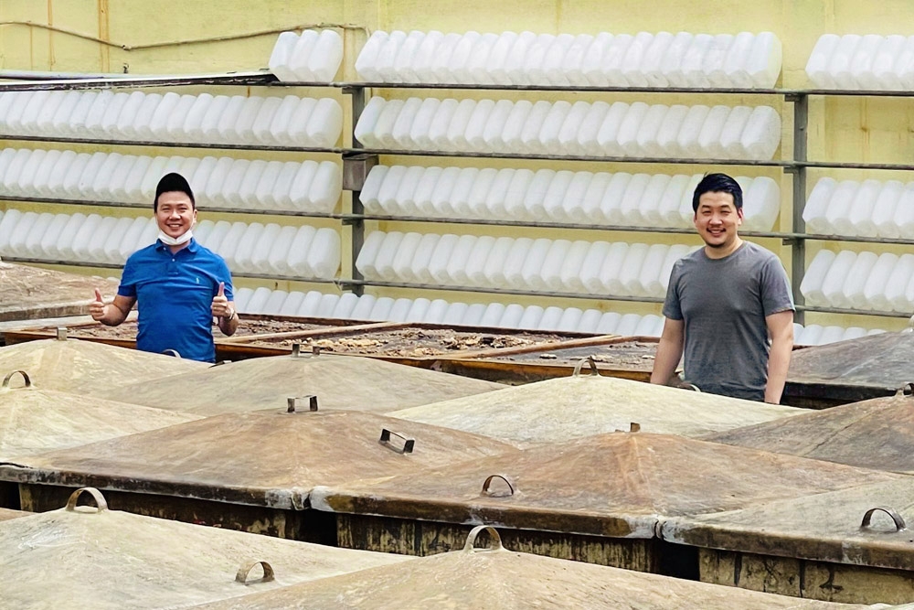 Ley Vin Khoo and Bryan Tan of Shoyu Bros, the first Malaysian-made Japanese ‘shoyu’. — Picture courtesy of Shoyu Bros
