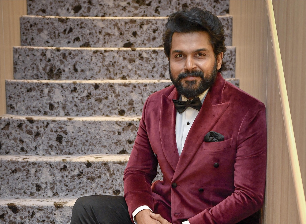 Karthik Sivakumar poses for a picture at yesterday’s gala premiere of Banduan, the Malaysian adaptation of the hit Tamil film Kaithi. — Photo courtesy of Astro Shaw
