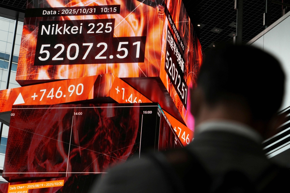 ‘Sea of red’: Asian markets sink as tech sell-off deepens on AI bubble fears