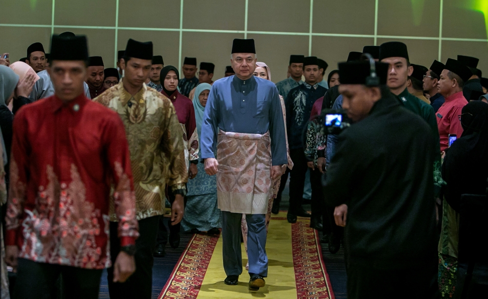 Sultan of Perak Sultan Nazrin Shah and Raja Permaisuri Perak Tuanku Zara Salim grace the Perak State Level Islamic Education Excellence Awards Ceremony 2025 at the Casuarina Convention Centre in Ipoh on October 30, 2025. — Bernama pic