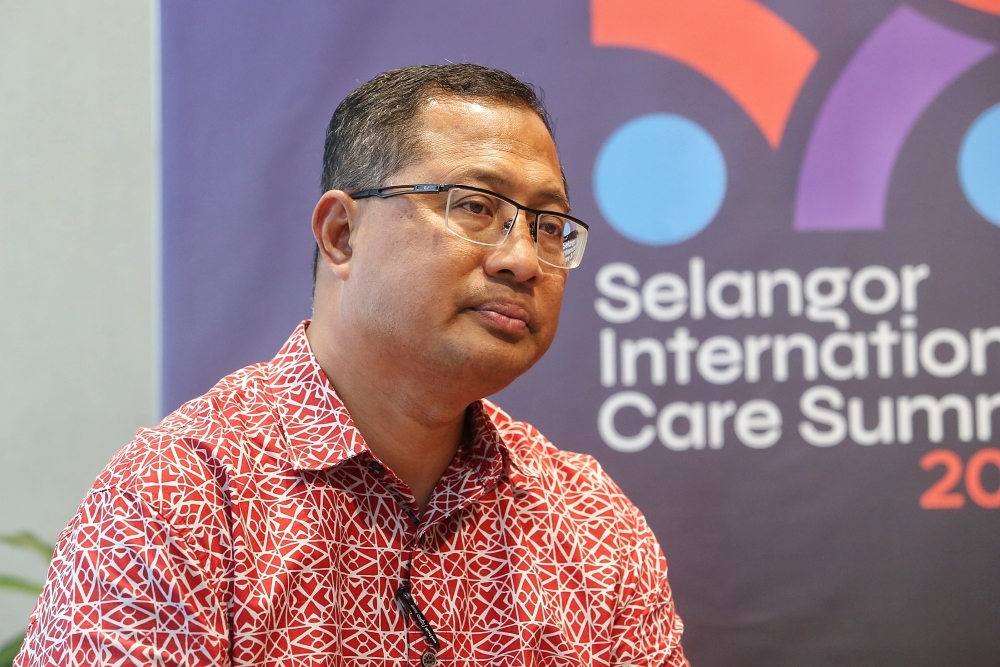 Petaling Jaya mayor Mohamad Zahri Samingon previously said the care economy or caregiving sector could be a source of job opportunities and could help enhance the quality of life of residents. — Picture by Choo Choy May 