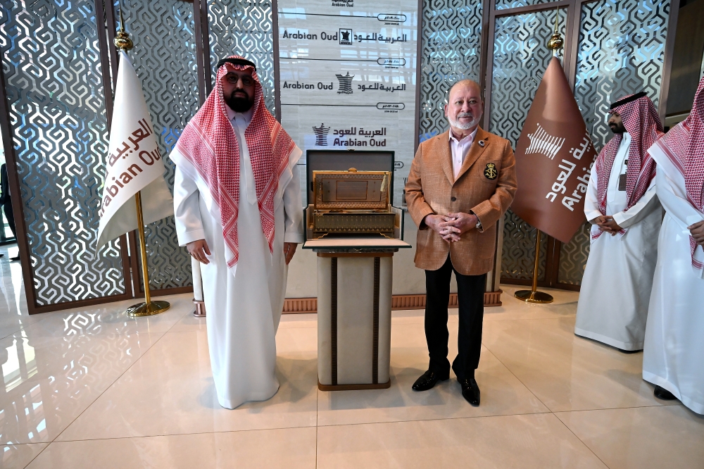 His Majesty Sultan Ibrahim visits the Arabian Oud headquarters, where a special perfume collection bearing his name was presented to him, in Riyadh, November 5, 2025. — Bernama pic
