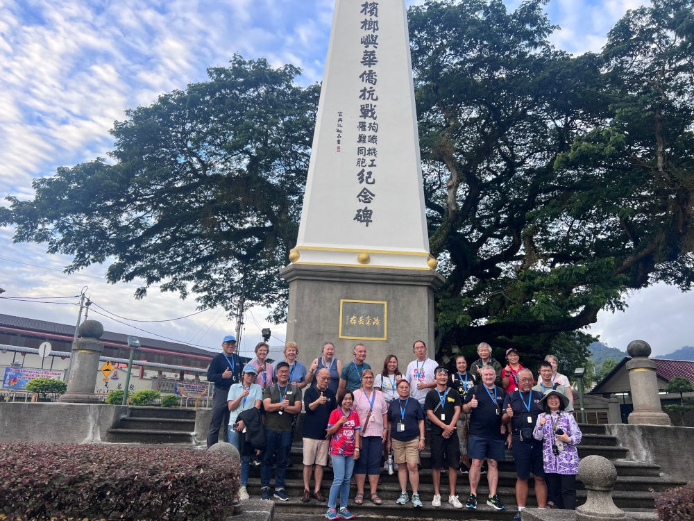 Participants of the Air Itam heritage walk at the Air Itam War Memorial. — Picture by Opalyn Mok Participants of the Air Itam heritage walk at the Air Itam War Memorial. — Picture by Opalyn Mok