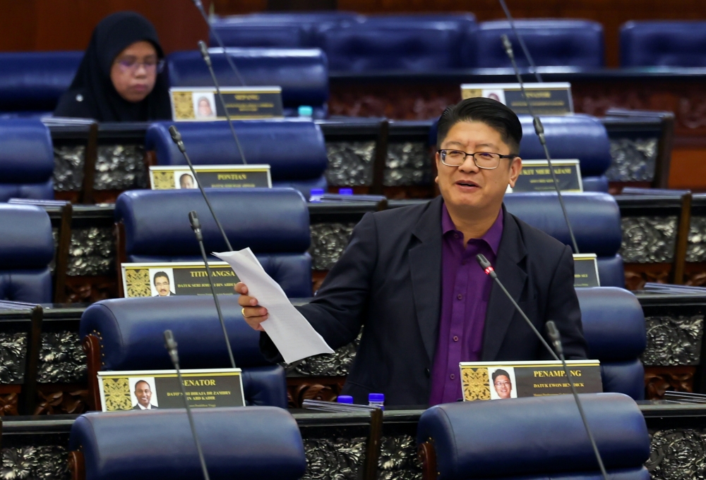 Loke said Upko president Datuk Ewon Benedick (pictured) attended the Cabinet meeting as usual yesterday amid speculation over his resignation. — Bernama pic