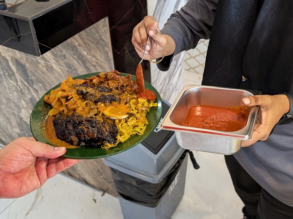 Ibramsha’s fiery red ‘sambal belacan’. — Picture by Ethan Lau