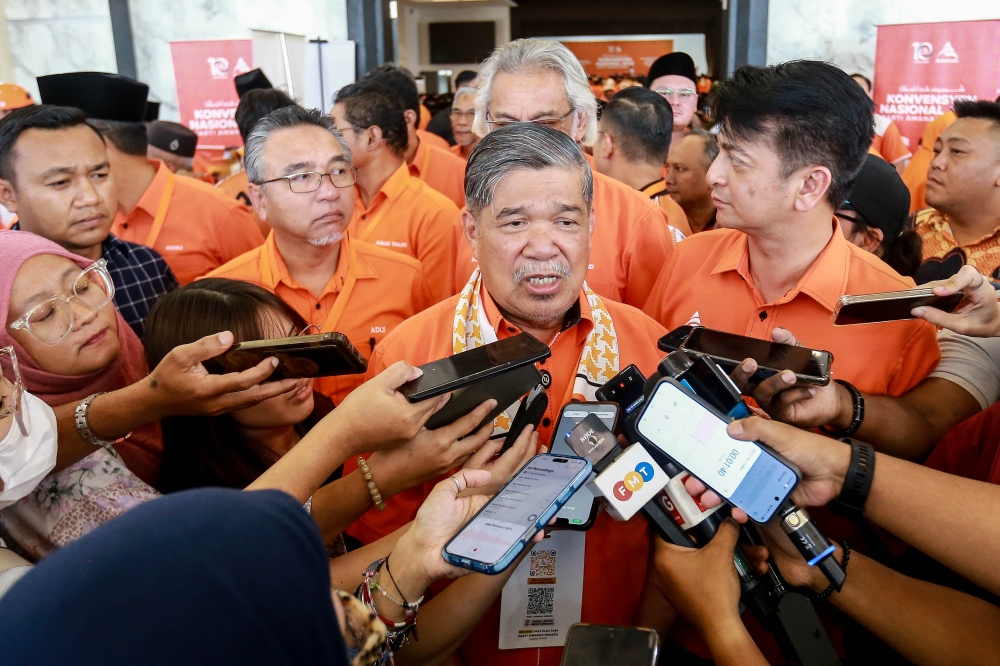 Cabinet shake-up? Mat Sabu says PM to brief ministers Tuesday