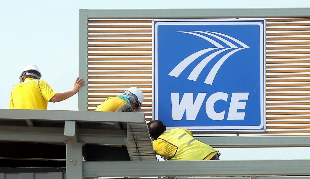 The Selangor government has approved a two-week extension, effective today until November 24, for 19 residents of Kampung Jawa, Klang, who were ordered to vacate their land to make way for the construction of the West Coast Expressway (WCE). — Picture by Farhan Najib