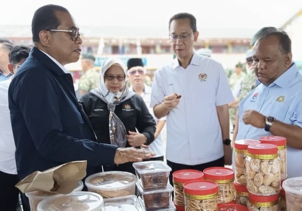 Khaled Nordin: BN unfazed by Ewon’s exit, has own gameplan for Sabah polls