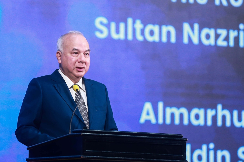 Perak Ruler, His Royal Highness Sultan Nazril Muizzuddin Shah delivers his speech during the launching of Global Public Relation Cenference and Festival here at World Trade Centre, Kuala Lumpur, November 13, 2025. — Picture by Sayuti Zainudin