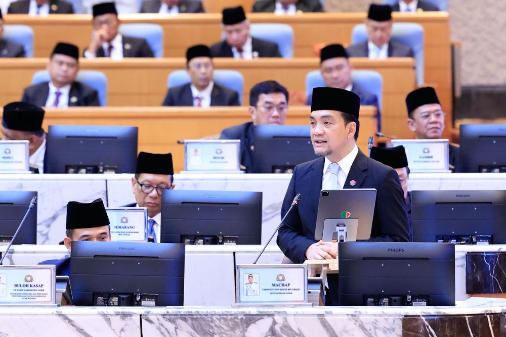 Johor Menteri Besar Datuk Onn Hafiz Ghazi presenting the 2026 state Budget at the Johor state legislative assembly in the Sultan Ismail Building in Kota Iskandar, Iskandar Puteri, November 13, 2025. — Picture courtesy of the Johor Menteri Besar’s Office