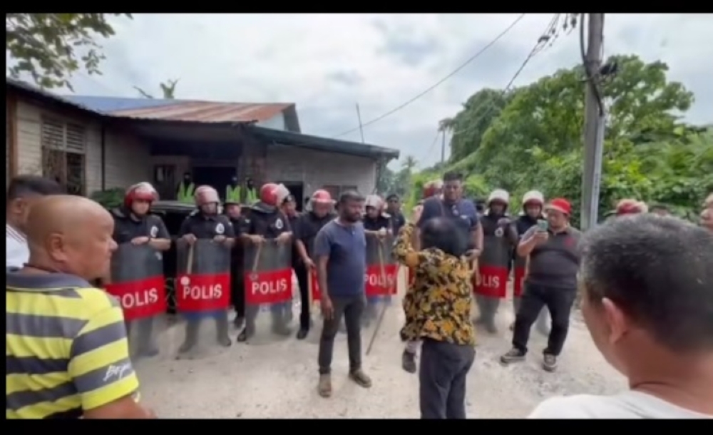 Tensions reportedly escalated during the eviction process, which saw 20 homes demolished for a private development project. — Screengrab from Bersih  
