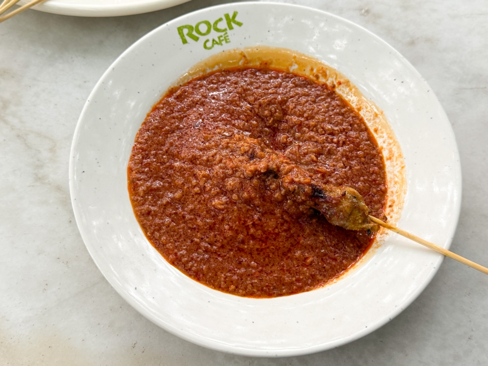 An important element of this popular street food snack is the peanut sauce and this version is beautifully tangy but sweet with the use of pineapple. — Picture by Lee Khang Yi