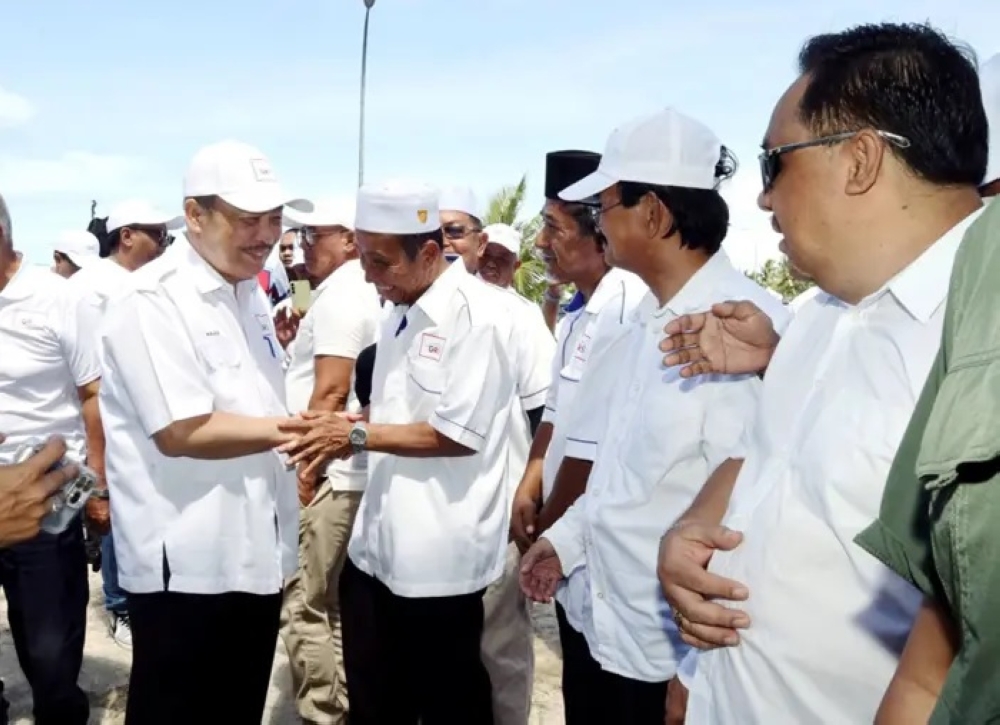 Datuk Seri Hajiji Noor said that additional seats are necessary as several parliamentary constituencies in Sabah have experienced significant population growth. — Daily Express pic    