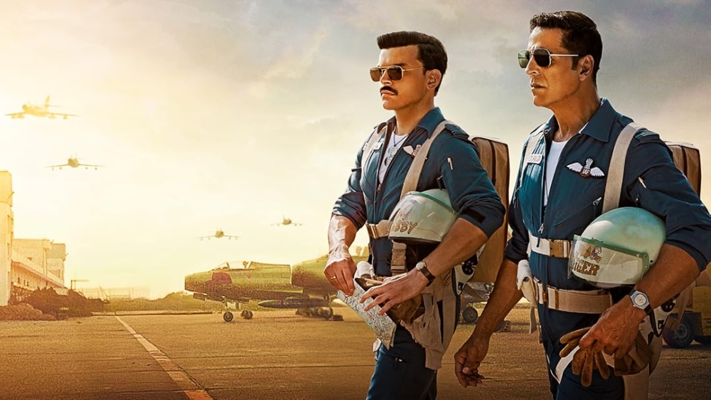 Akshay Kumar’s ‘Skyforce’ was swept into the box office manipulation storm, with critics alleging inflated first-week numbers despite half-empty halls. — Prime Video pic