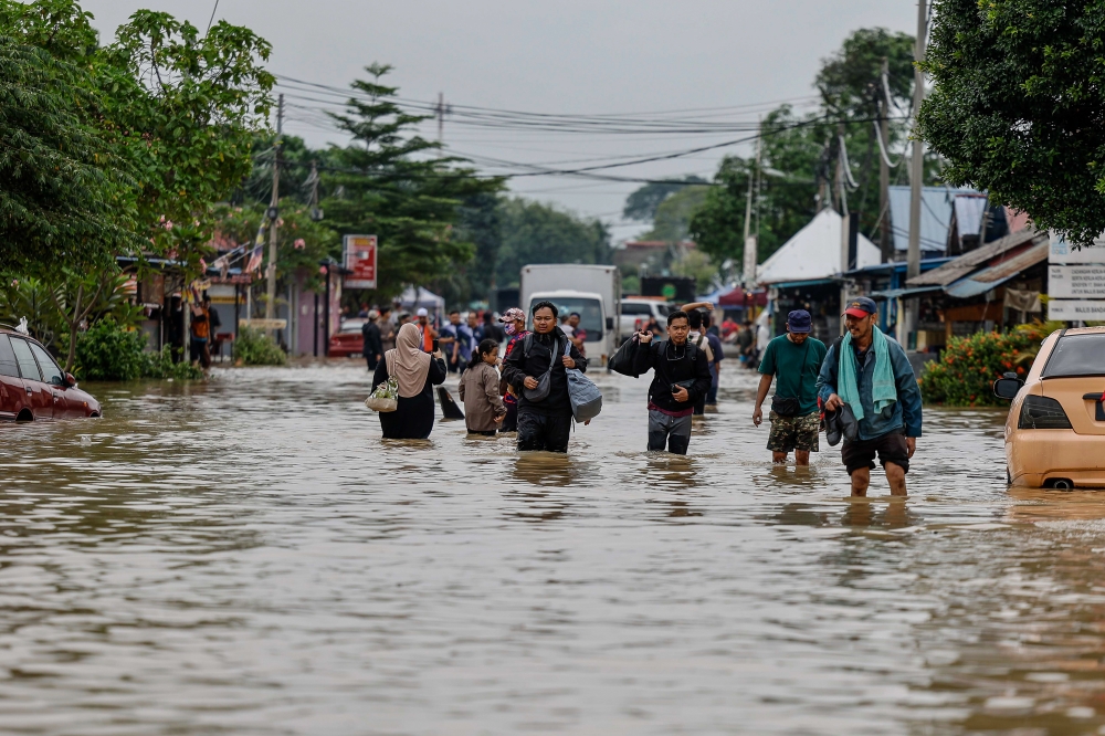 Beware of the monsoon diseases trifecta — Rafidah Lani