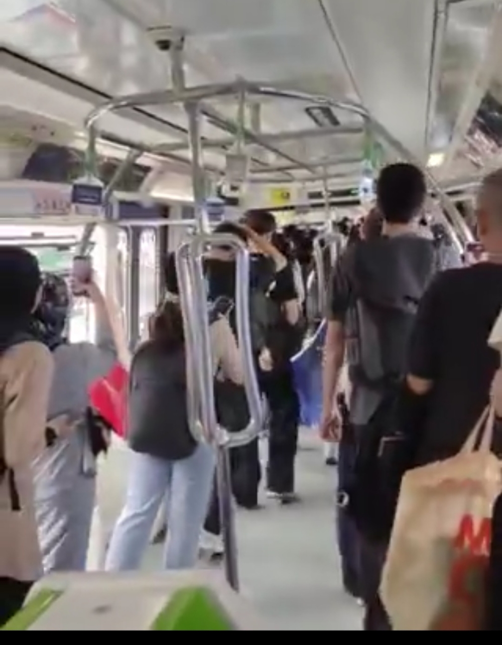 KL monorail resumes normal operations after technical fault at Medan Tuanku station