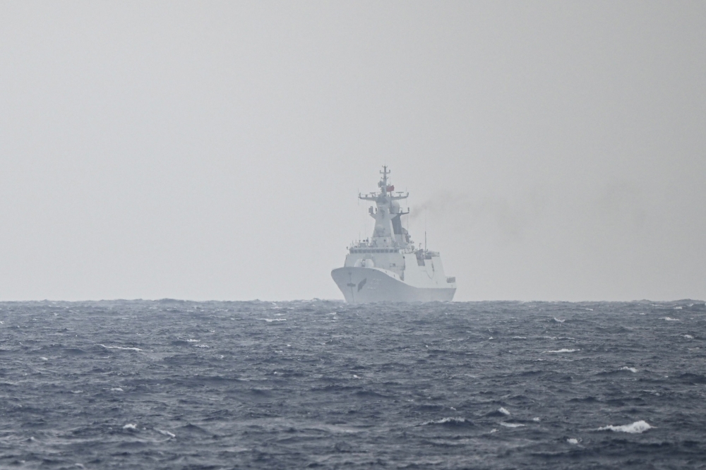 Missile-tracking Chinese research ships, US military active in north Pacific, monitor shows