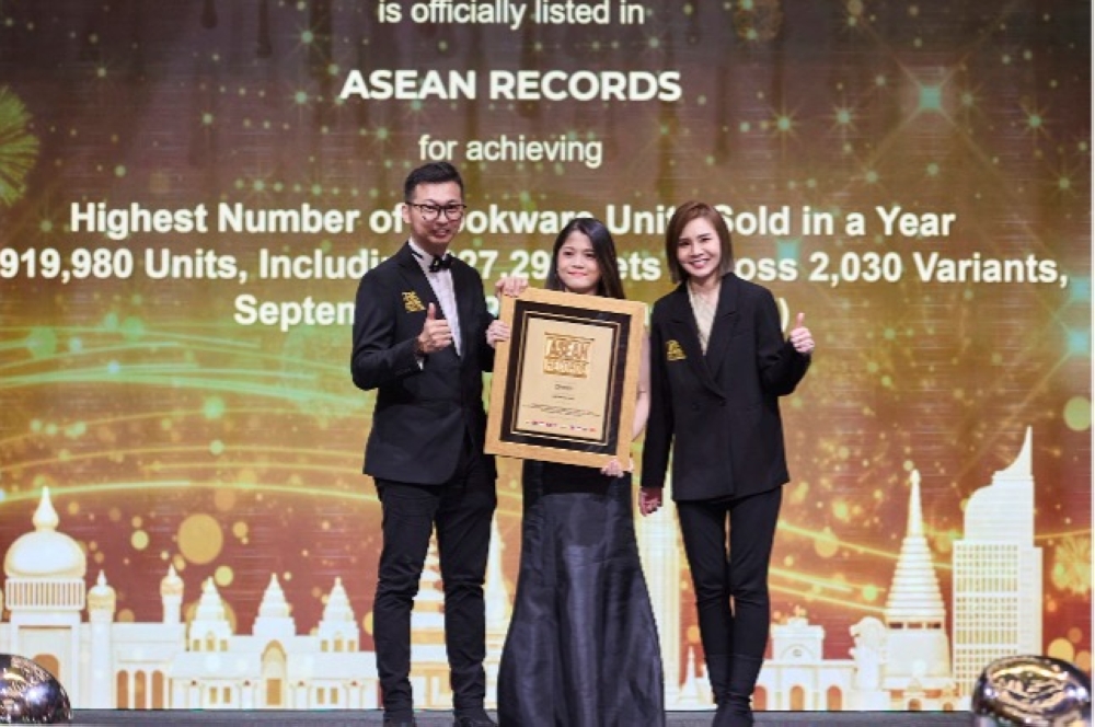 Dessini celebrates its entry into the ASEAN Records with 1.9 million cookware units sold. — Photo courtesy of Dessini.