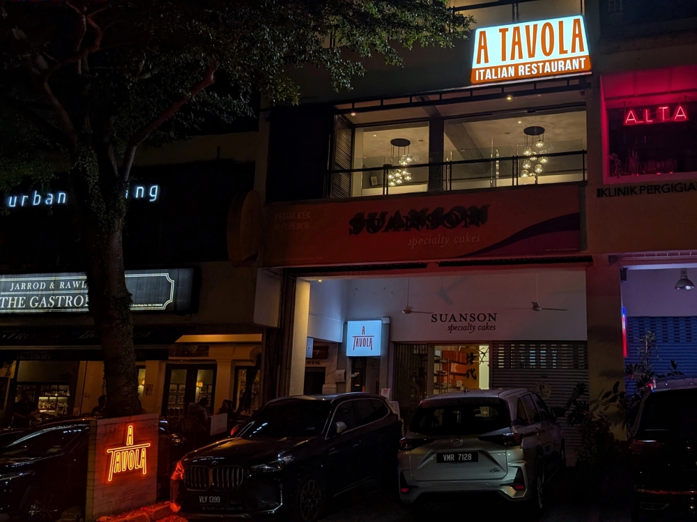 A Tavola is located in the old Leonardo’s space, above Suanson Specialty Cakes. — Photo by Ethan Lau