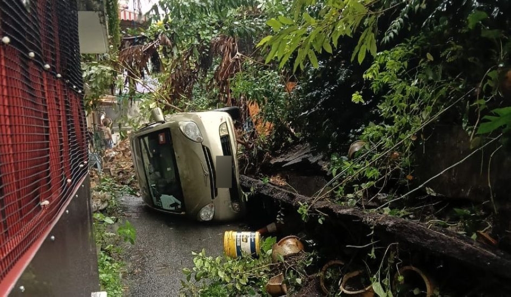 Landslide hits Taman United, 104 units evacuated as cars buried in Kuala Lumpur