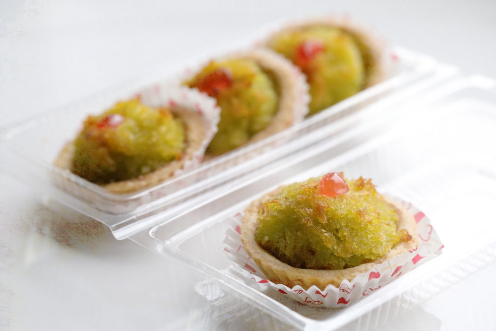 Don’t forget to pack a box of still warm pastries to bring home! — Picture by CK Lim