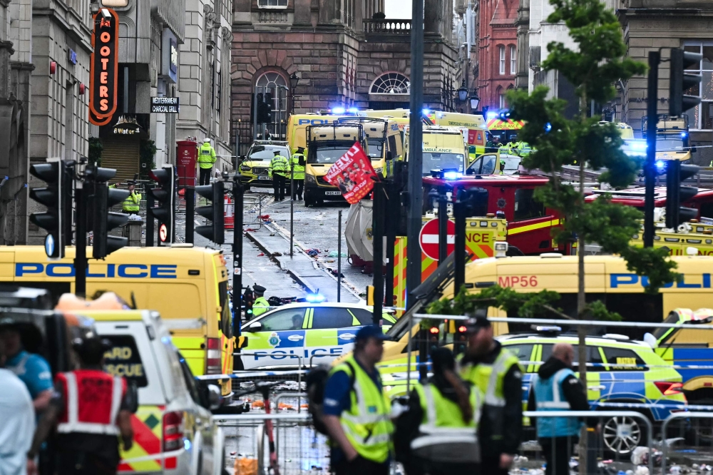 UK man changes plea, admits to 31 charges in Liverpool FC victory parade crash