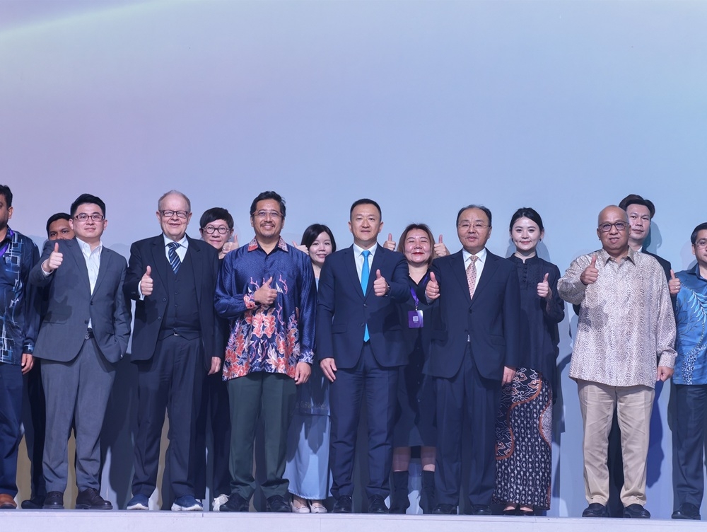 HONOR unveils AI + Youth Empowerment Society to boost literacy, digital skills among Asia-Pacific youth