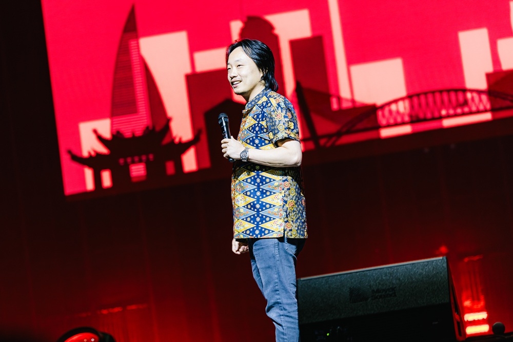 Jimmy O. Yang performing in front of a sold-out audience. — Picture courtesy of LOL Asia