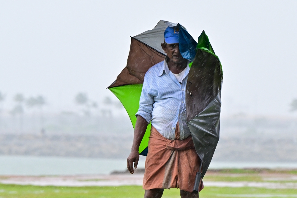 Heavy rains trigger deadly floods and landslides in Sri Lanka, killing 31