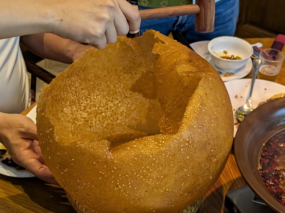 It’s a little gimmicky, but the giant sesame glutinous rice ball is sweet and crispy. — Picture by Ethan Lau