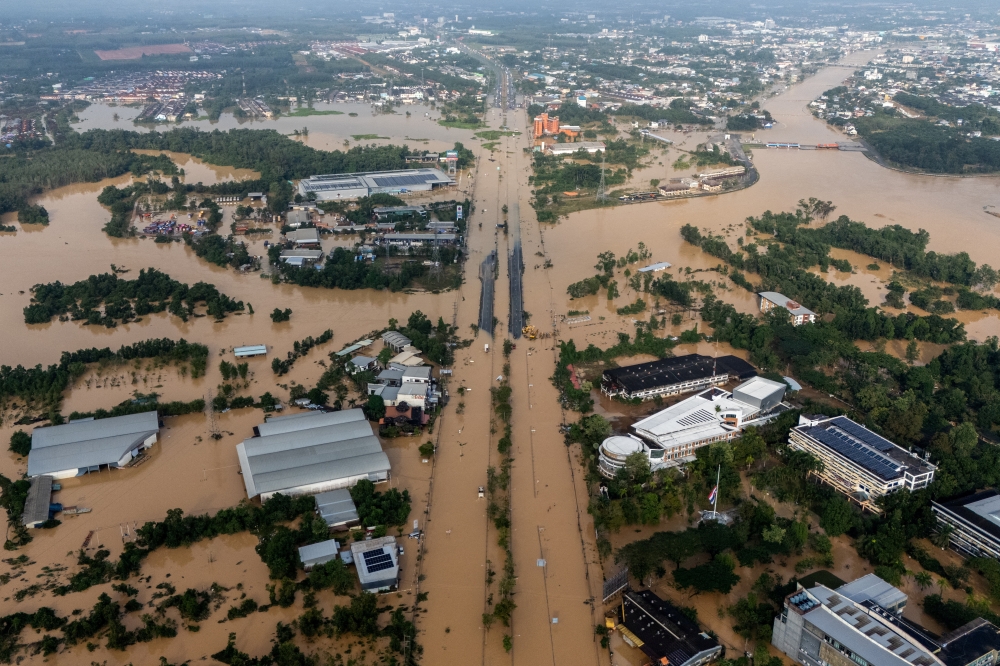 Thailand floods force SEA Games to shift 11 sports to Bangkok