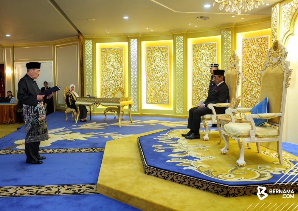 Hajiji sworn in, but who really tipped the numbers in Sabah?